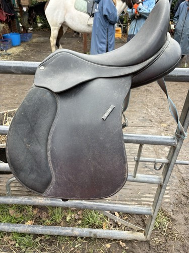 Wintec black saddle - wintec,