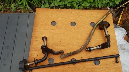 Front stub axles and steering - axles,