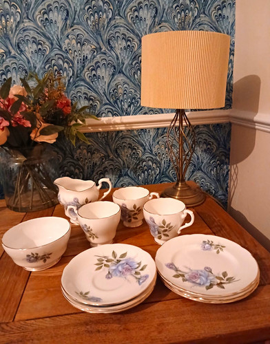 Vintage royal standard - vintage,