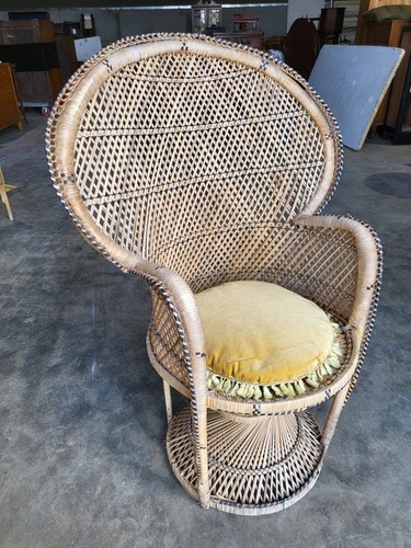 Vintage cane wicker round - , high