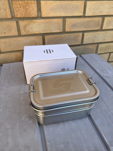 Snap lunch box - on,