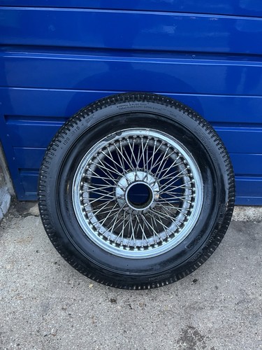 Jaguar type wire wheels with - type,