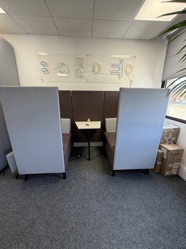 Person acoustic office - 2,
