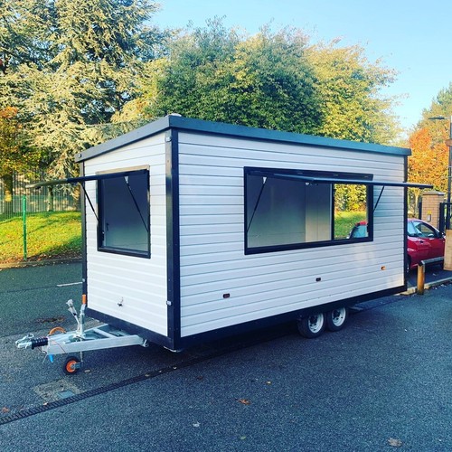 Mobile catering trailer - catering,