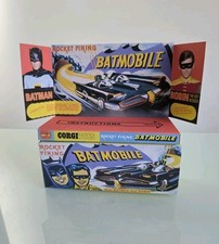 CORGI 267 BATMAN  DISPLAY STAND  ( MODEL CAR NOT INCLUDED)
