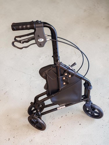 Walker mobility wheel - walker, with