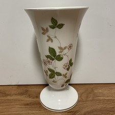 Wedgwood "Wild Strawberry"