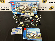 LEGO 7743 lego city police command centre