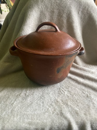 Handmade clay cooking pot - clay,