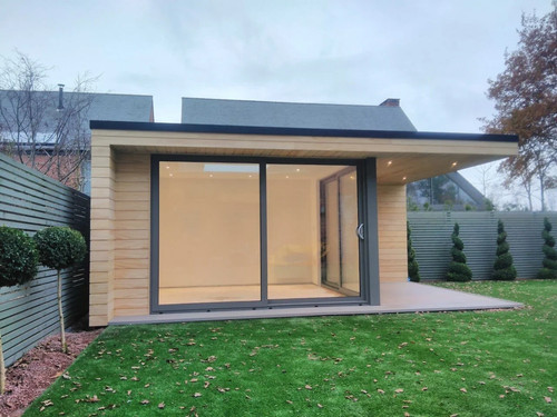 Insulated garden room - room,