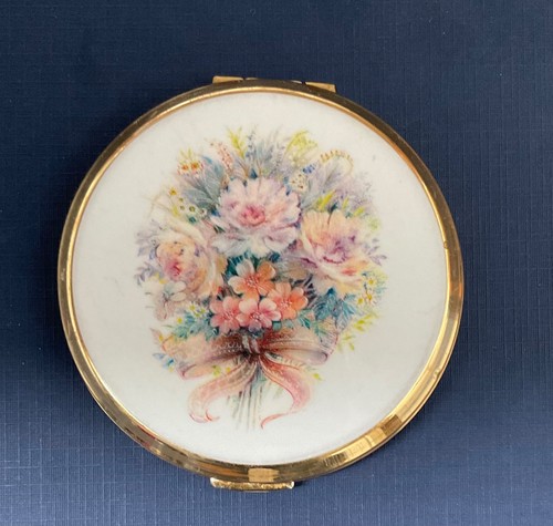 Vintage stratton ladies powder - ladies,
