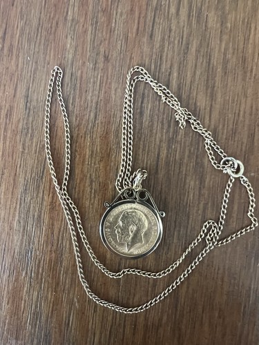 9ct gold half sovereign - 9ct,