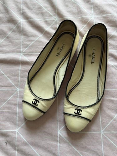 Chanel cream leather flats - chanel,