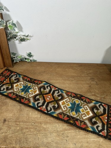 Vintage floral needlepoint - vintage,