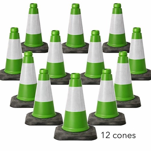 Pack green traffic - , cones