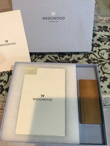 Wedgwood wooden photo - wedgwood,