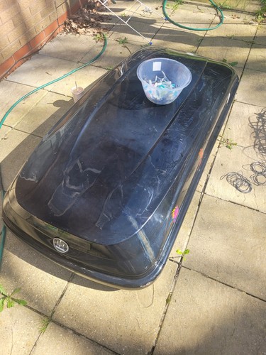 Roof box - roof,