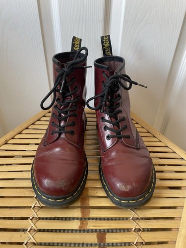 Martens size blood - dr, 4