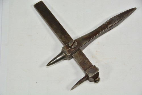 Vintage steel circular marker - vintage,
