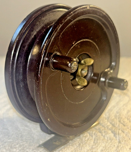 Centrepin trotting reel - centrepin,