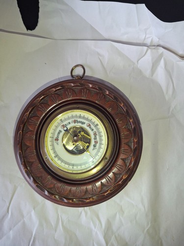 Vintage round wooden - vintage,