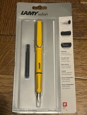 LAMY Safari Fountain Pen, YELLOW, Medium nib, Blue Ink (New&Sealed)