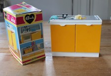 Vintage 1980's Sindy Doll Pedigree Sink Unit & Accessories