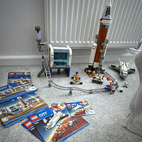 Lego city space 60228 deep - city,