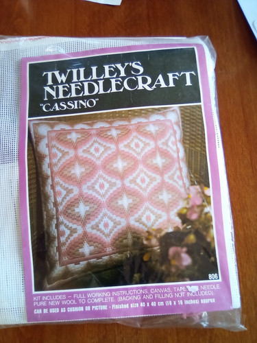 Twilleys tapestry cushion - cushion, kit