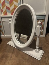 Freestanding wooden Dressing