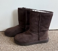 Genuine Ugg Chocolate Brown
