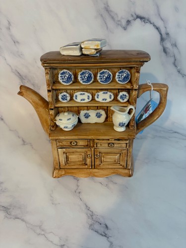 Welsh dresser novelty teapot - welsh,