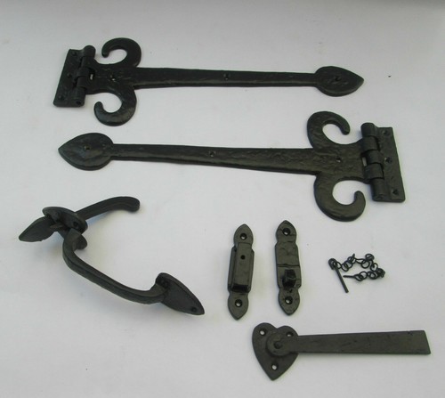Cast iron spear door hinges - spear,