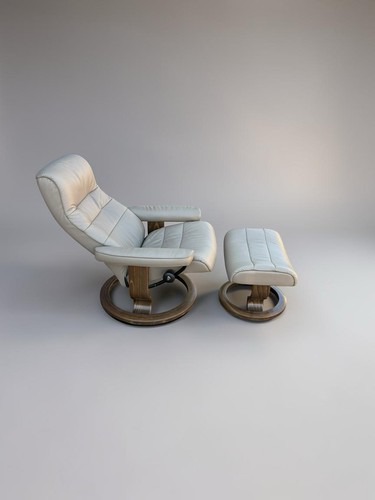 Cost immaculate ekornes - £1.5k,