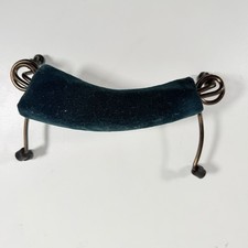 Vintage Lark Green Velvet Chin