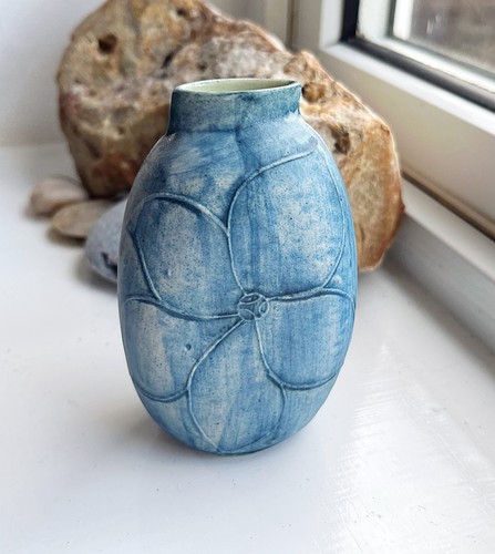 Carn pottery bud vase - pottery,