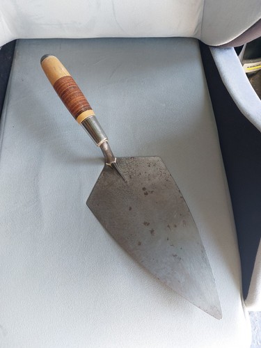 Wood handle bricklaying trowel - wood,