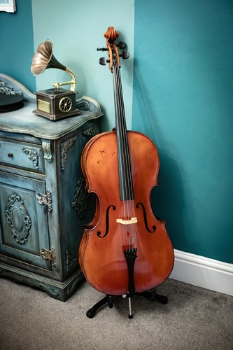Woodbridge hand crafted - hand, ¾