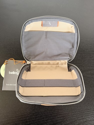 Nwt bellroy tech kit - tech,