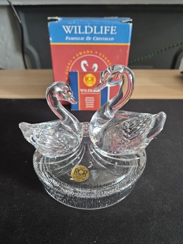 Lead crystal swans rcr - lead, swans.