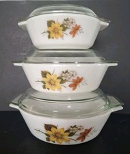 Pyrex JAJ Autumn Glory Vintage