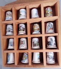 12 Ceramic Thimbles In Wooden