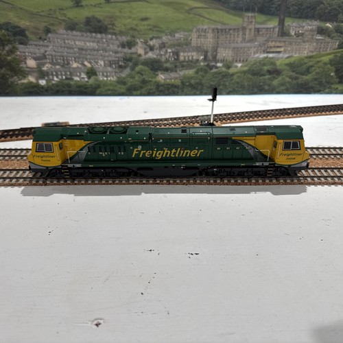 Bachmann 585 class 70 - class,