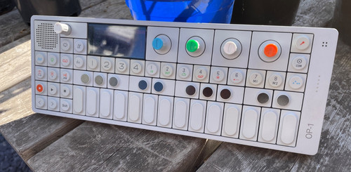 Teenage engineering 1 - engineering, op-1