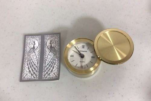 Peacock quartz brass - quartz,