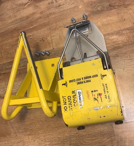 Ferno fixed lock for ambulance - ferno,