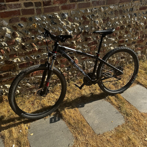 Saracen tufftrax mountain - saracen, bike