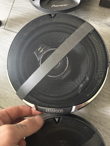 Kenwood speakers same size - 2,
