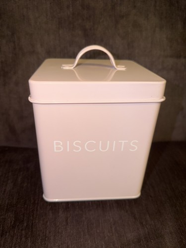 Retro style pink - biscuit, tin