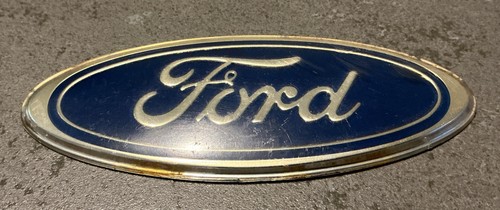Ford badge 80s - badge, sierra